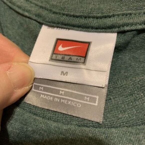 Pittsburgh Pirates St. Patrick’s Day Size Medium Nike T-Shirt - Picture 3 of 7